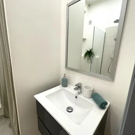 Vieux-nice Proche Et Cours Saleya Apartament Nicea